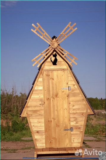 Дачный туалет деревянный ELE1000