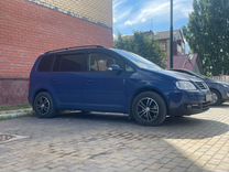 Volkswagen Touran 2.0 MT, 2005, 310 000 км, с пробегом, цена 630 000 руб.