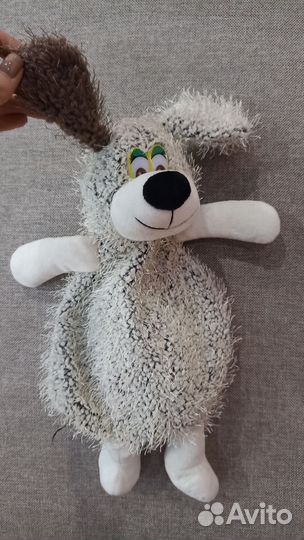 Мягкая игрушка заяц, сзади карман