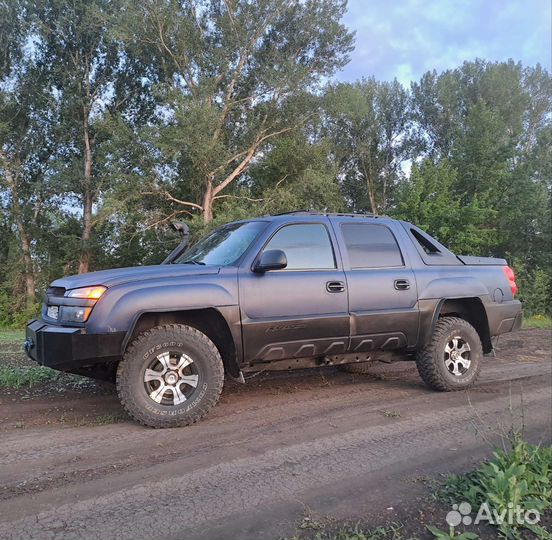 Chevrolet Avalanche 5.3 AT, 2003, 195 000 км