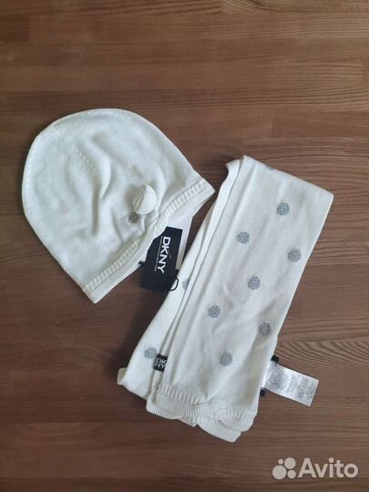Комплект шапка и шарф dkny