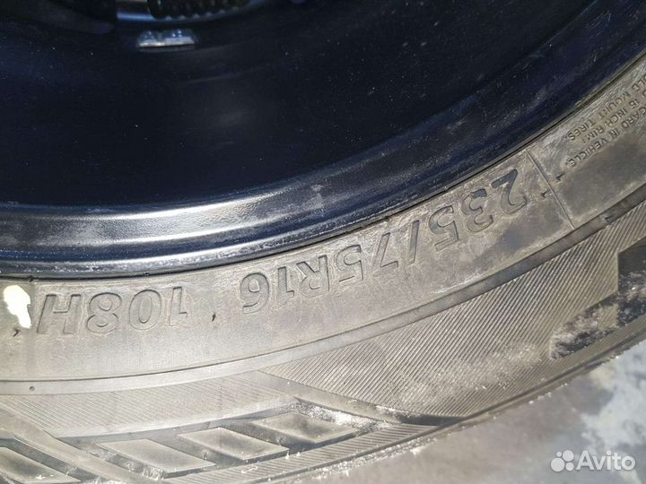 Диск r15 новый с резиной