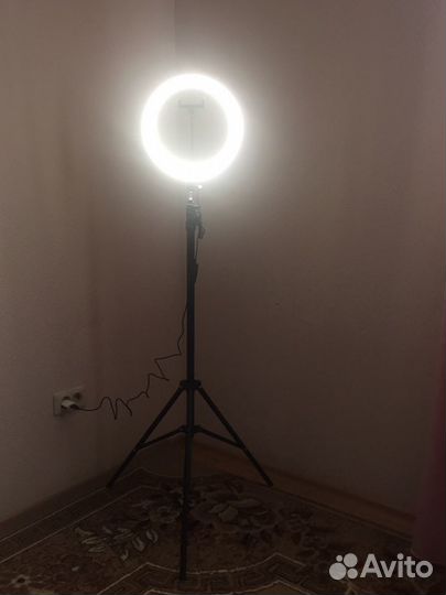 Кольцевая лампа для селфи 26см/33см