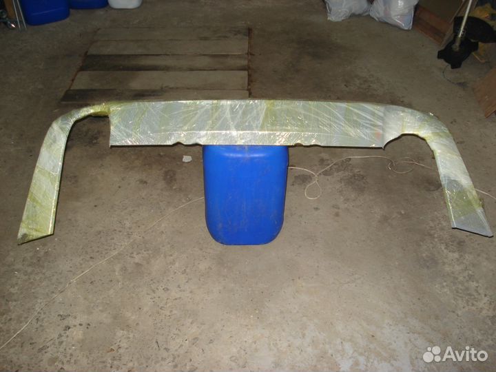 Накладка буфера задняя на вольво s60