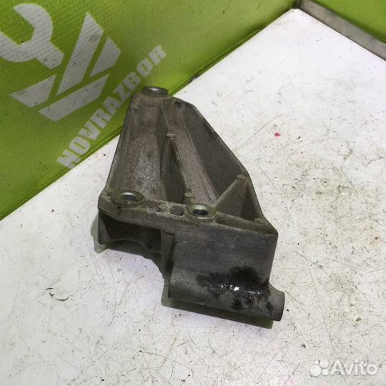 Кронштейн генератора Шевроле Авео Т200 03-08
