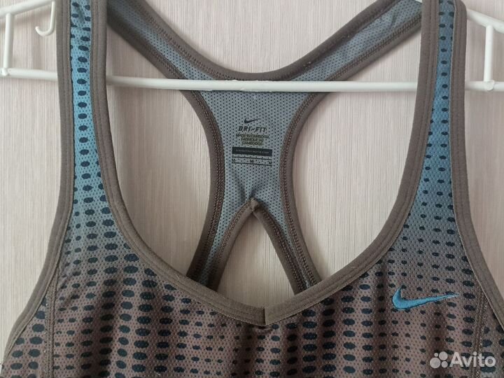 Майка спортивная женская nike M с топом