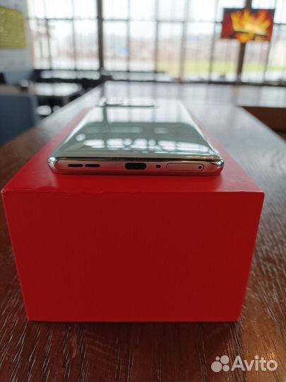 OnePlus 10T, 12/256 ГБ