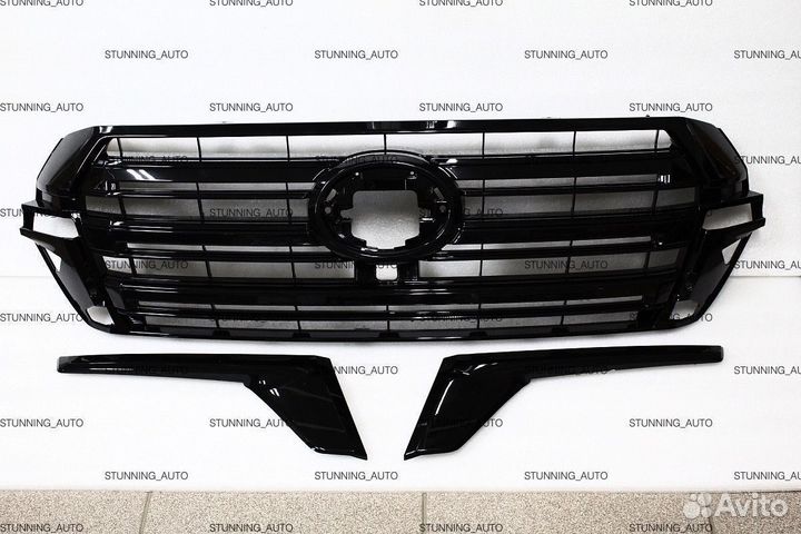 Решетка радиатора Toyota Land Cruiser 200 S135