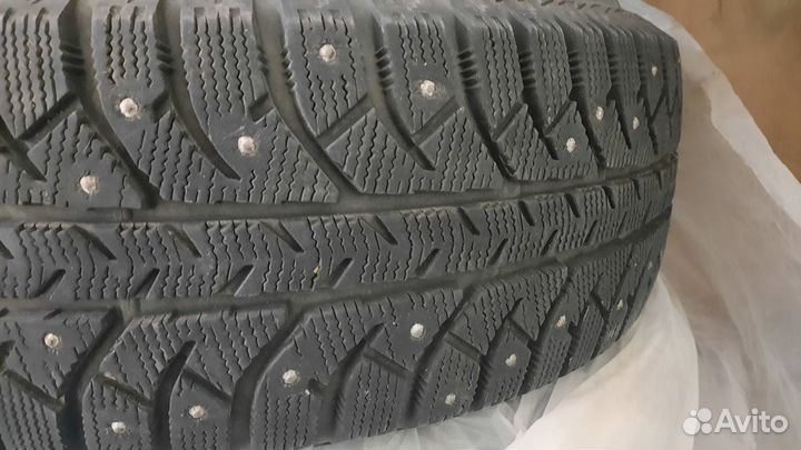 Bridgestone Ice Cruiser 7000S 195/60 R15