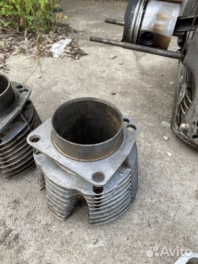 Двигатель на мотоцикл Днепр, отдам с четырьмя цили