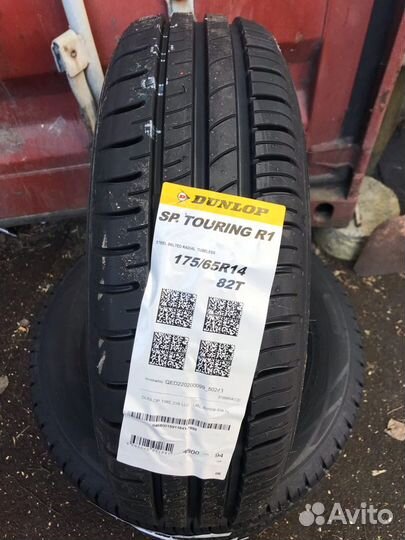 Dunlop SP Touring R1 175/65 R14 82T