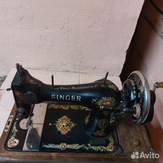 Швейная машинка зингер