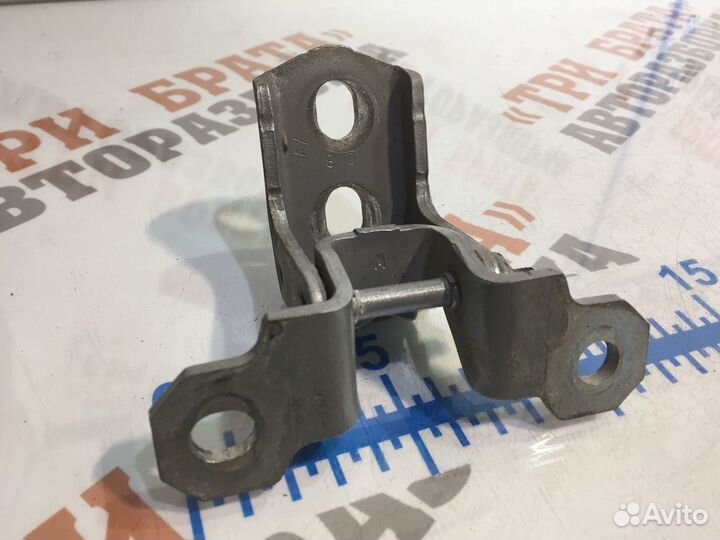 Рено Лагуна Петля верхняя передней двери Прав