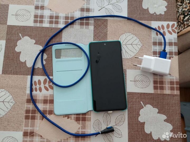 Дата-кабель для быстрой зарядки смартфона