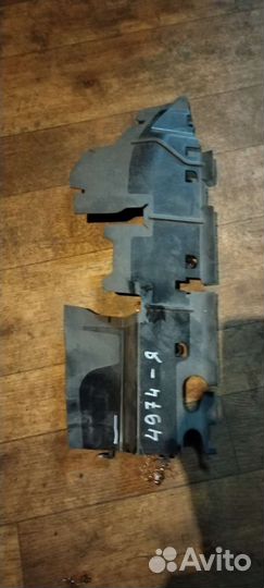 Дефлектор радиатора правый Октавия а7