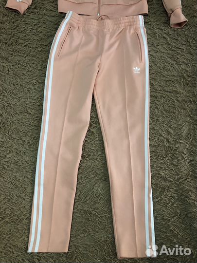 Спортивный костюм adidas женский