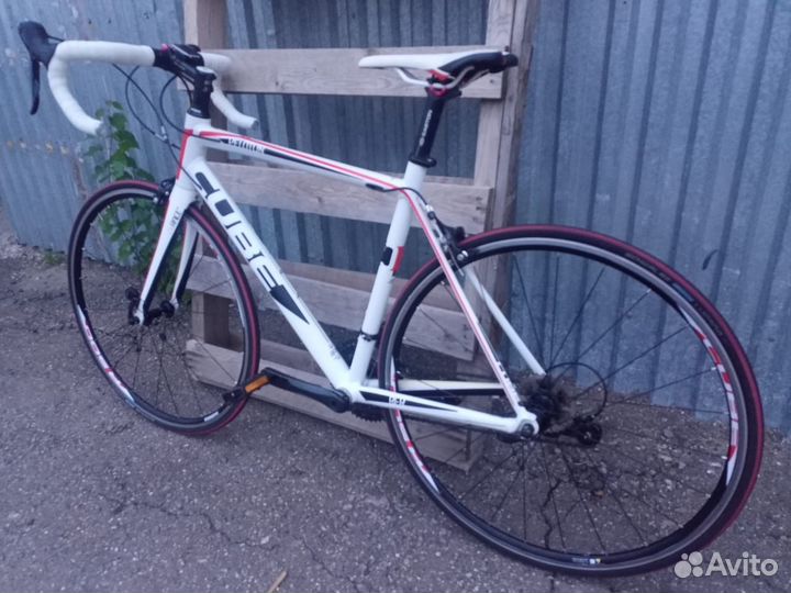 Шоссейный велосипед Cube Peloton CSL Race 28