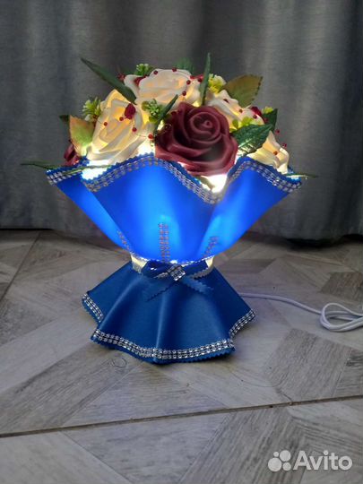 Букет цветов -светильник