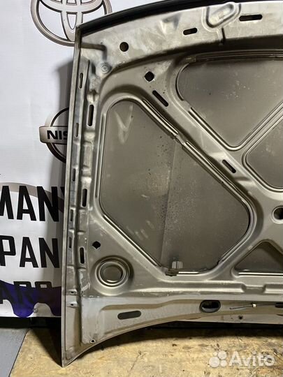 Капот серый VolksWagen Vento