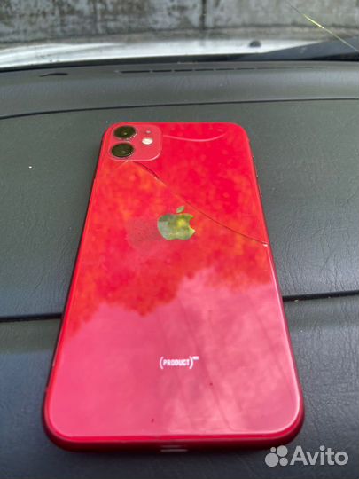 Телефон iPhone 11
