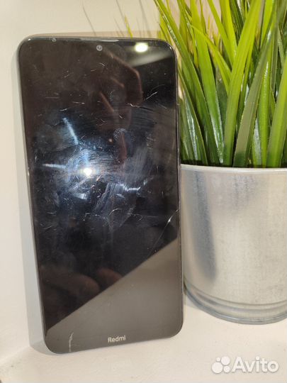 Xiaomi Redmi 8, 4/64 ГБ