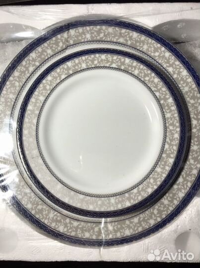 Набор тарелок