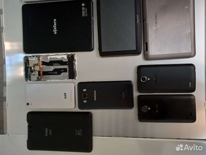 Планшеты телефоны и навигатор на запчасти или во