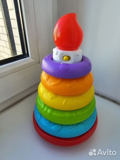 Развивающие игрушки для малышей пакетом