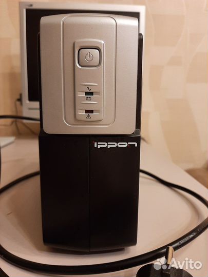 Стабилизатор напряжения