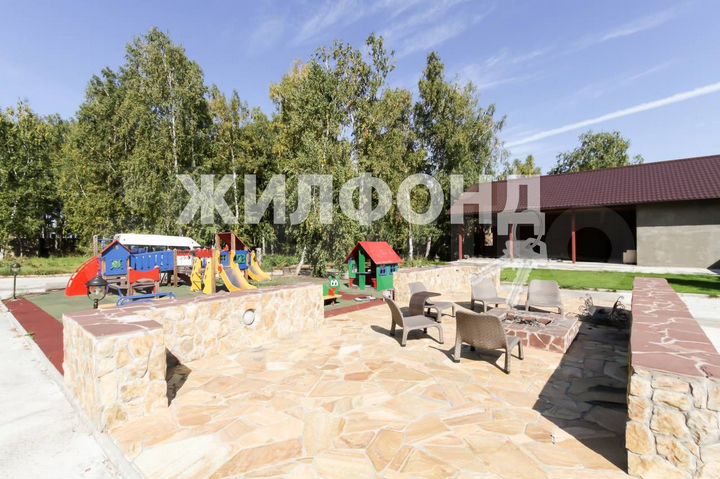 Коттедж 319,4 м² на участке 24 сот.