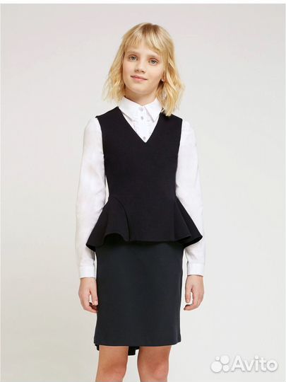 Жилет школьный 164 см (новый, с биркой)