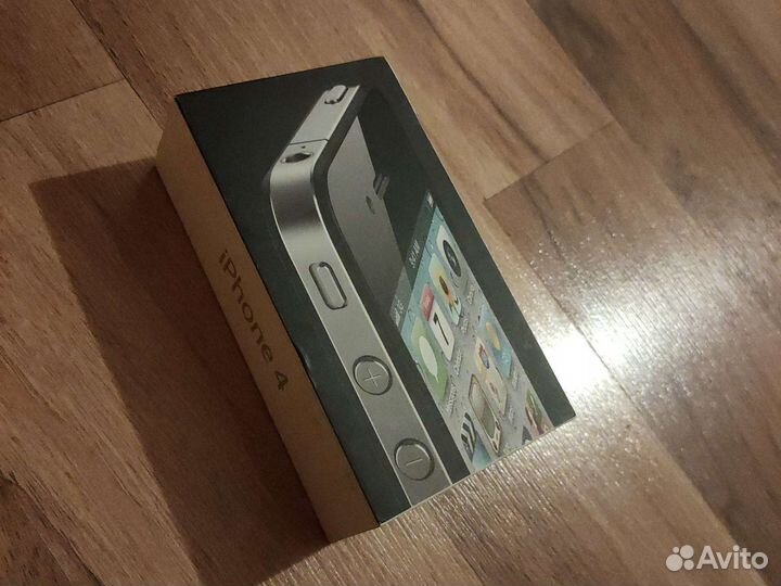 Коробка от iPhone 4