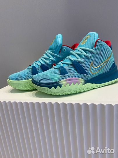 Баскетбольные кроссовки Nike Kyrie 7