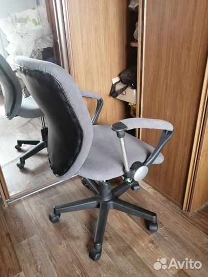Компьютерное кресло