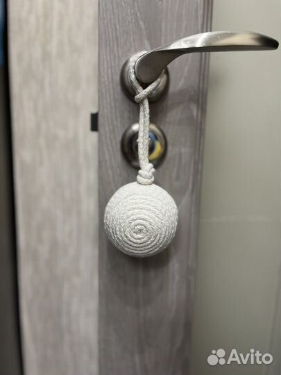 Ограничитель двери макраме