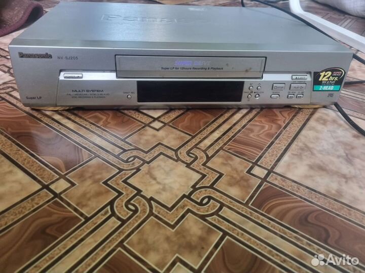 Видеомагнитофон panasonic