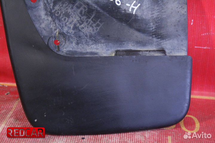 Брызговик передний левый Toyota Land Cruiser Prado