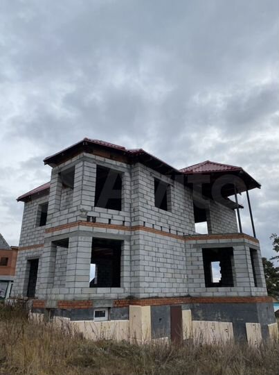 Коттедж 280 м² на участке 12 сот.