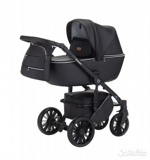 Продам детскую коляску 3 в 1