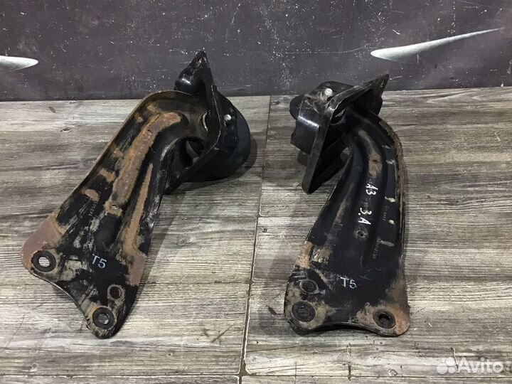 Рычаг задний продольный Audi Volkswagen Skoda