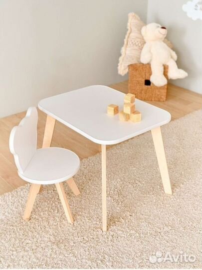 Стол и стул детский, комплект мебели