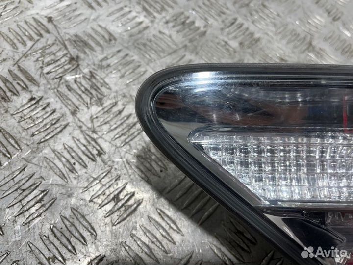 Фонарь внутренний задний левый Lexus Rx350
