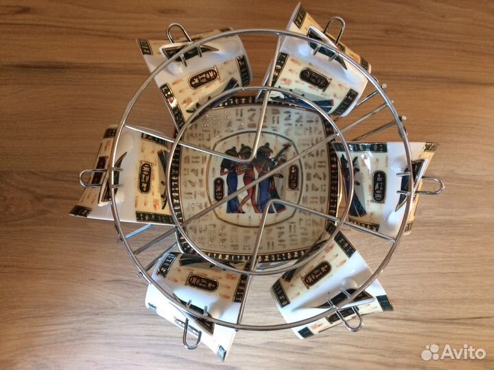 Кофейный сервиз с египетским рисунком