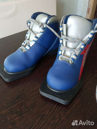 Лыжные ботинки