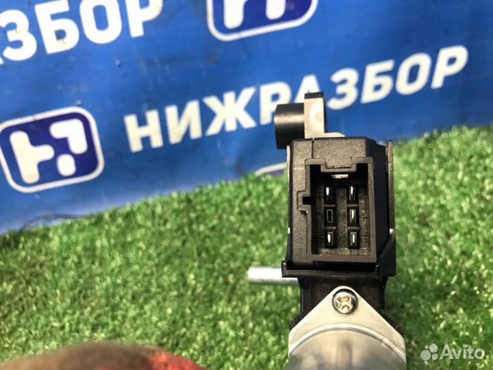 Моторчик стеклоподъемника задний правый Mercedes