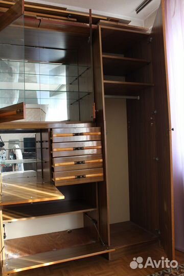 Стенка в гостиную бу