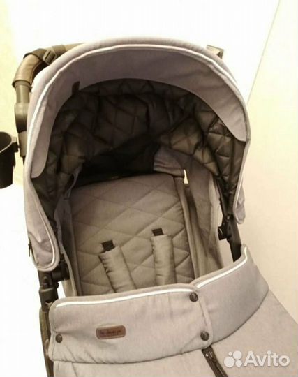 Прогулочная коляска bubago cross