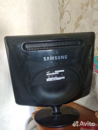 Монитор Samsung 19 дюймов