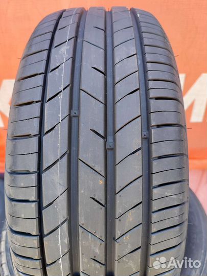 Kumho Ecsta HS52 205/55 R16