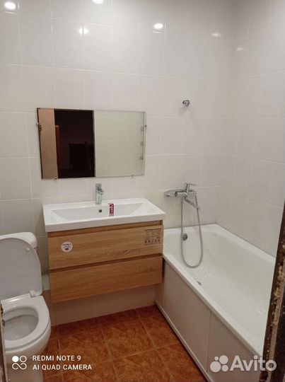 Поклейка обоев, покраска стен, ремонт квартир